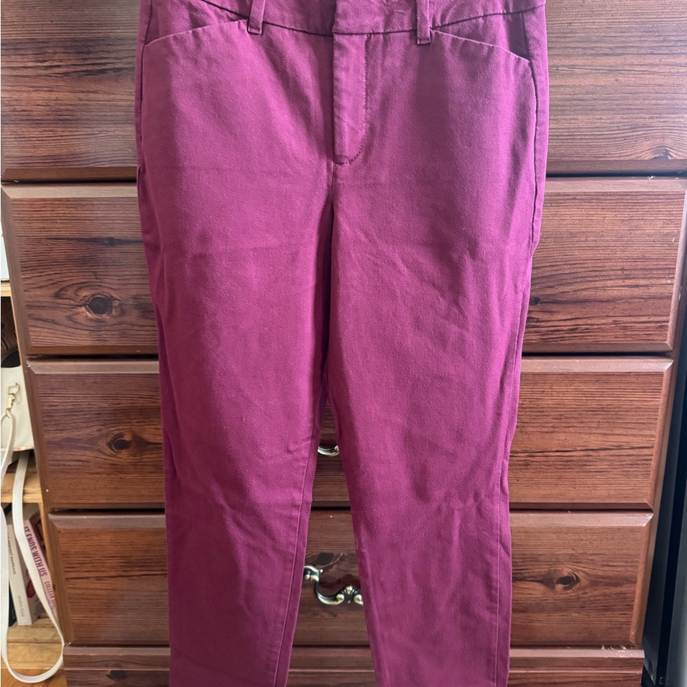 Old Navy Women's Skinny Pants - Burgundy